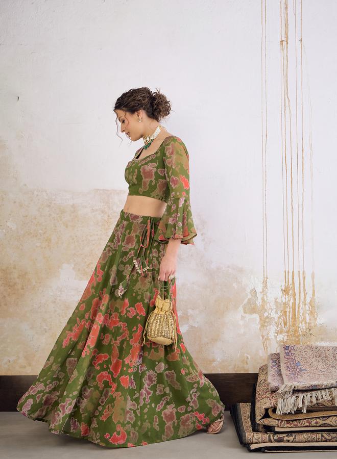 ساسافراس طقم كروب توب وتنورة أناركالي مطبوع باللون الأخضر - Image 3